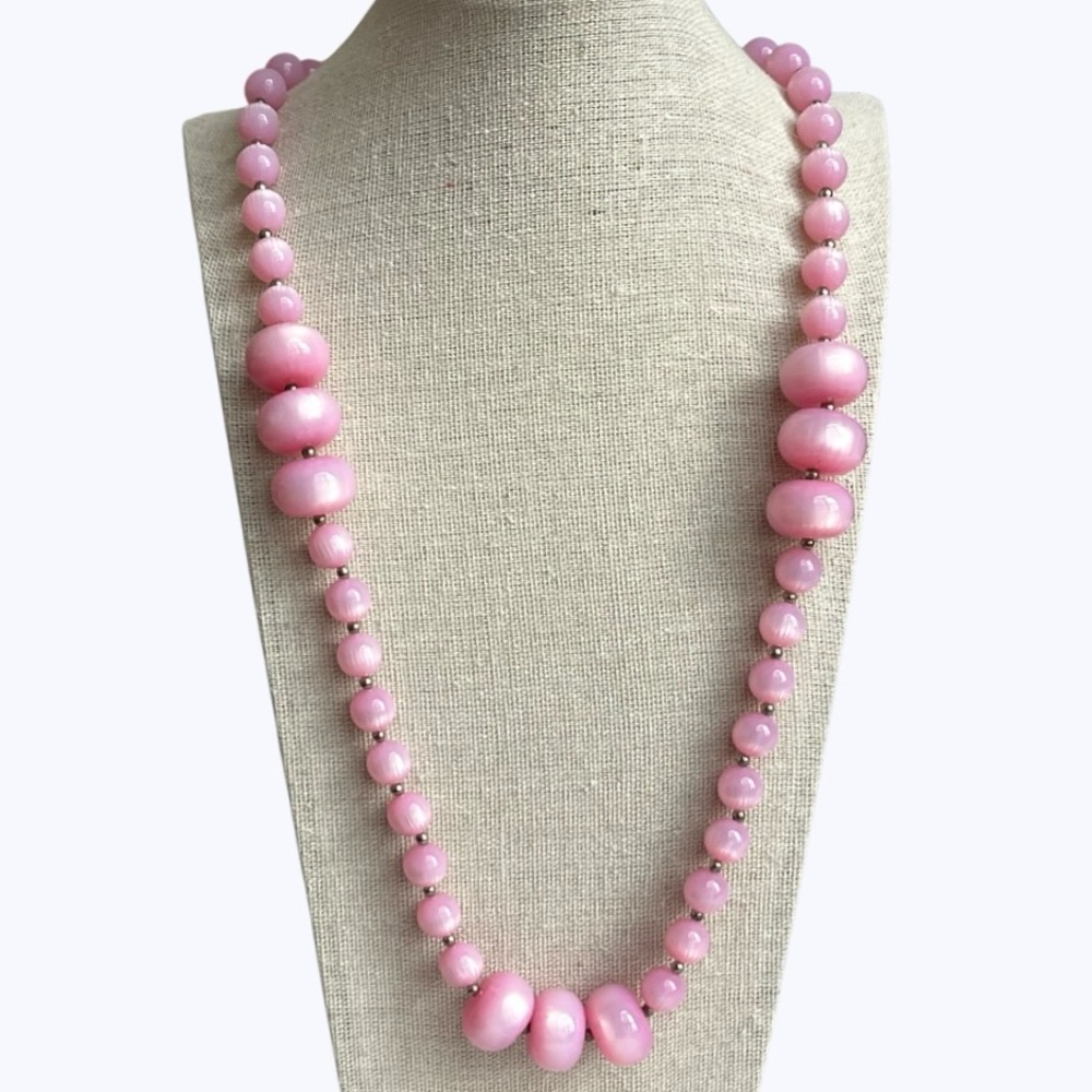 Vintage 60s Pink Lucite Moonglow Chunky Beaded
Long Necklace - Picture 5 of 9